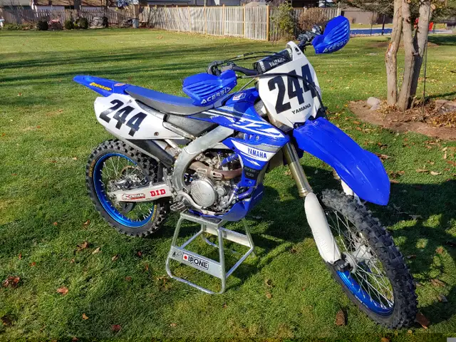 2019 YZ 250F With 2nd Rear Wheel/Sand Tire in Dirt Bikes & Motocross in London - Image 3