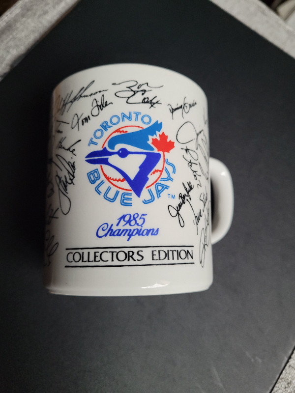 Vintage Toronto Blue Jays Mug in Arts & Collectibles in Markham / York Region
