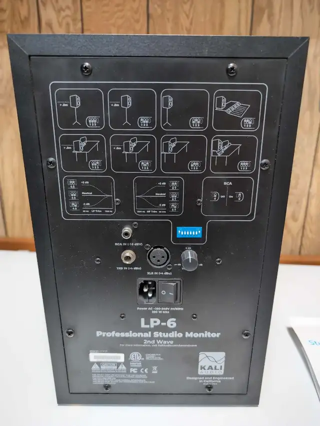 Pair of Kali LP-6 v2 studio monitors in Speakers in Edmonton - Image 3