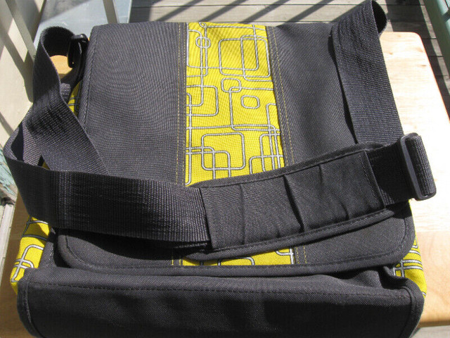 Sac bandoulière épaule IKEA Crossbody Shoulder Bag Laptop dans Autre  à Ville de Montréal