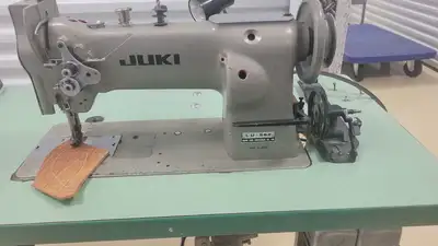 Juki Walking Foot Industrial Sewing Machine Excellent Condition Made in Japan Upholstery/Leather/hea...