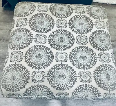 Cloth Centre Table Fabric is good Beautiful and soothing design Dm to know more