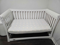 Graco baby crib-4 sided