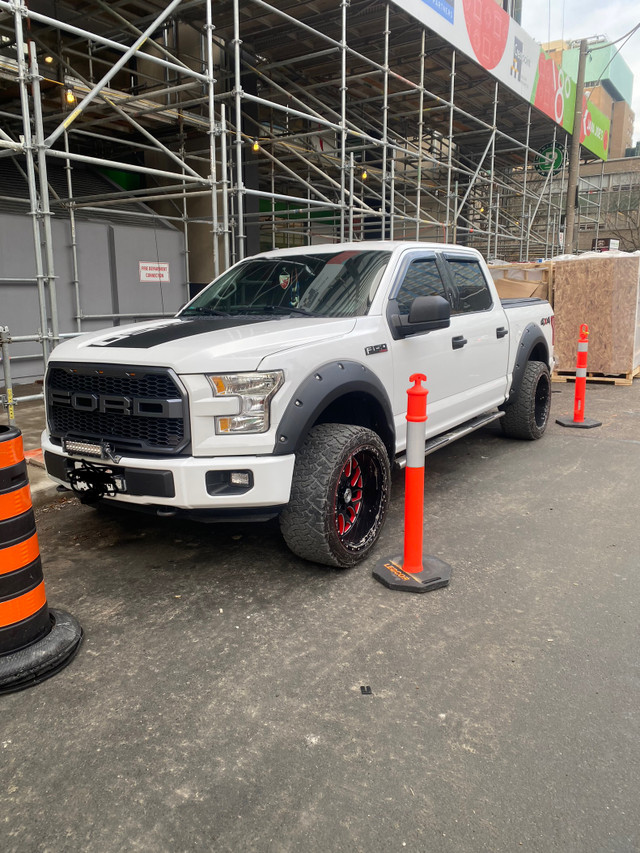 2017 ford f150 xlt 5.0L in Cars & Trucks in Hamilton - Image 3