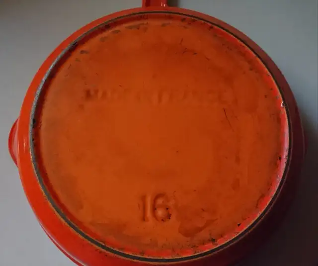 Vintage LE CREUSET Orange Enameled Cast Iron 6.5" Skillet Pan in Arts & Collectibles in Oshawa / Durham Region - Image 8
