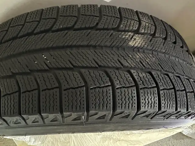 4 winter tires 17” with rims in Cars & Trucks in Ottawa - Image 11