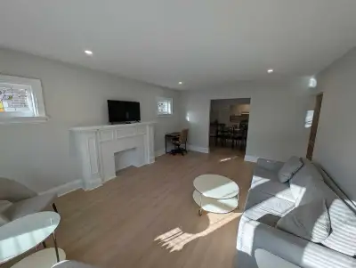 2 bedroom apartment available immediately