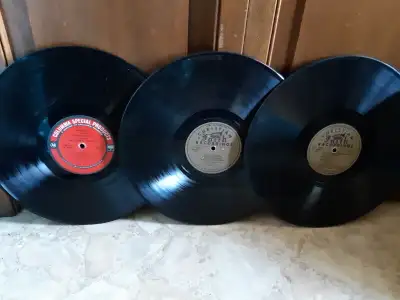 *~ CLICK SHOW MORE TO READ THE WHOLE AD ~ CHECK OUT MY OTHER ADS ON MY SITE ~* *~ Vintage Assortment...