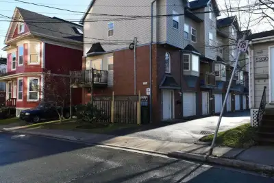 The heart of Halifax has a room for rent with your name on it!! - September 1st rental (possibly ear...