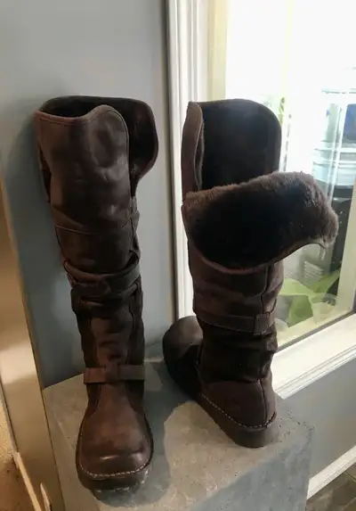 STONERIDGE / Sz 8 / BN / Ret $160, View more