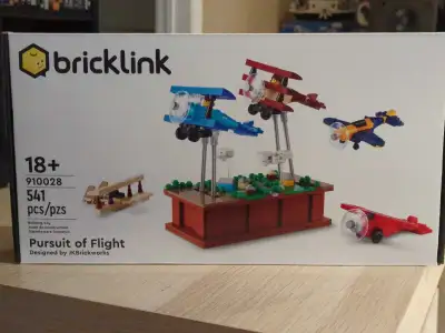 I'm offering a brand new, sealed Lego Bricklink Pursuit of Flight set, number 910028, containing 541...