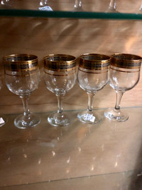 4 heavy 24k gold trim wine glasses, Italy 