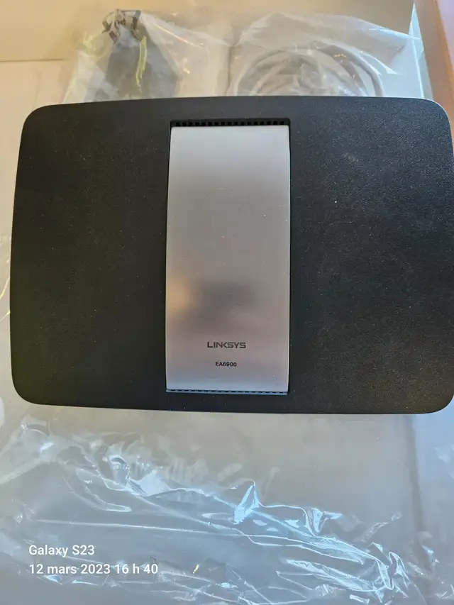 Rooter EA6900 Linksys in Networking in Edmundston - Image 2