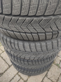 -4 pneu hiver Pirelli SottoZero Runflat 225-50R18 excellent état