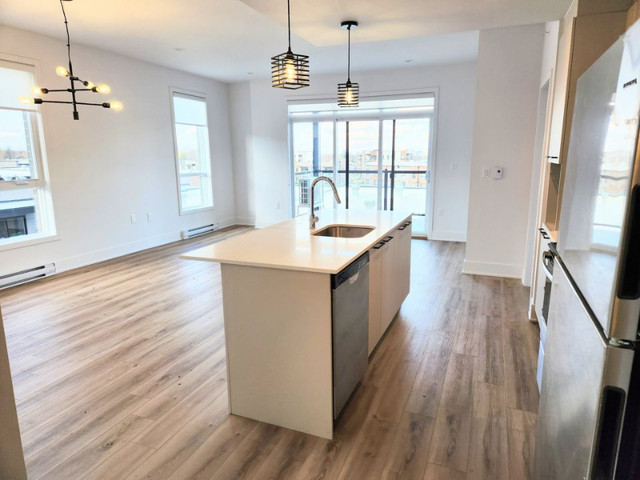 2 Beds 1.5 Baths Apartment in Long Term Rentals in Gatineau - Image 3