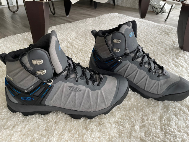 Men’s grey/blue “Keem”  hiking boot size 9.5  in Garage Sales in Cambridge - Image 2