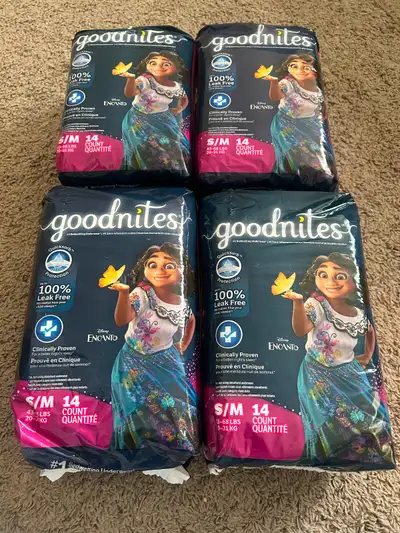 S/M 43-68 LBS (20-32 KG) 14 count 4 packs