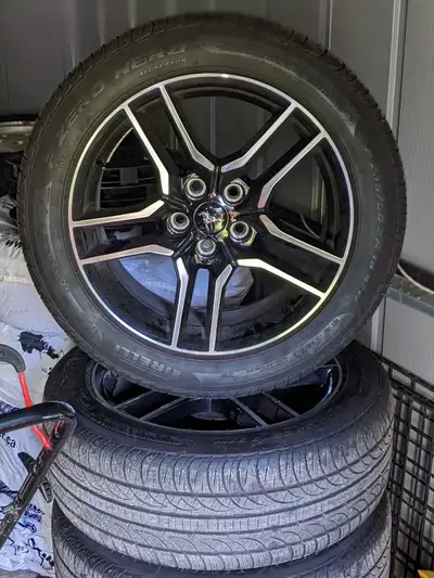 used for 8000km then stored 235 50ZR18