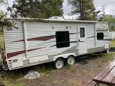 Well made StarCraft trailer. Great for family as it has bunk beds. Sleeps 8. Everything works as int...