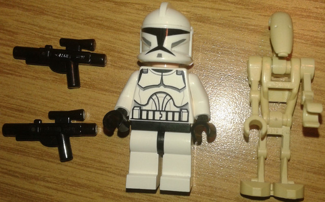 Lego Star Wars Brickmaster 100% complet  242 morceaux, 2 minifig dans Jouets et jeux  à Ouest de l’Île - Image 2