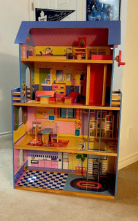 FIRST LEARNING WOODEN DOLL HOUSE