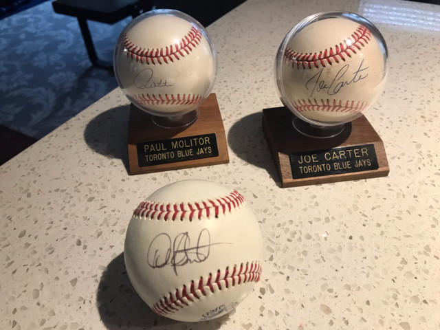 BLUE JAYS signed balls in Arts & Collectibles in Kingston