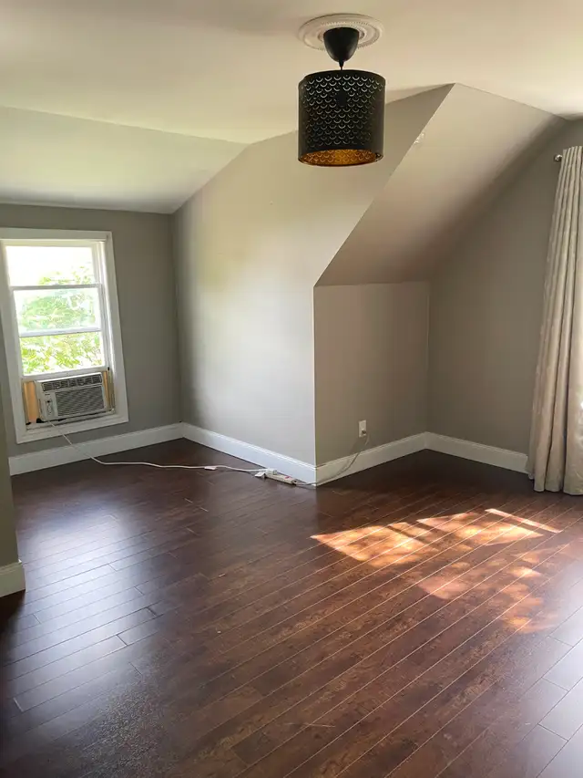 3 Beds 2 Baths Townhouse in Long Term Rentals in Fredericton - Image 5