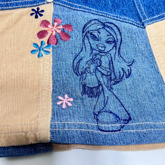 Bratz girls skirt size 10/12 original vintage denim embroidered  in Kids & Youth in Winnipeg - Image 3