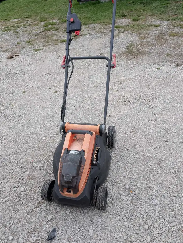 Worx 40v battery Lawn Mower in Lawnmowers & Leaf Blowers in Oakville / Halton Region - Image 4