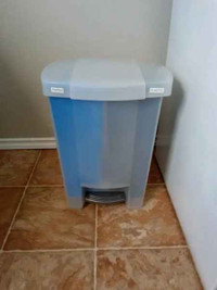 KITCHEN GARBAGE CAN FOR SALE