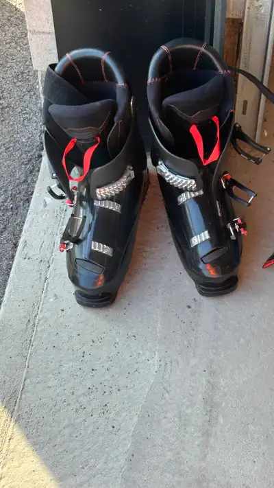 Bottes de ski alpin Salomon taille 11 / 43/44, View more