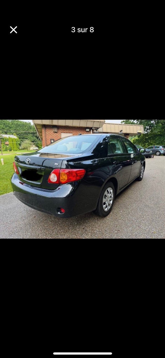 Toyota Corolla très bas kilomètres 63000km dans Autos et camions  à Ville de Montréal - Image 4