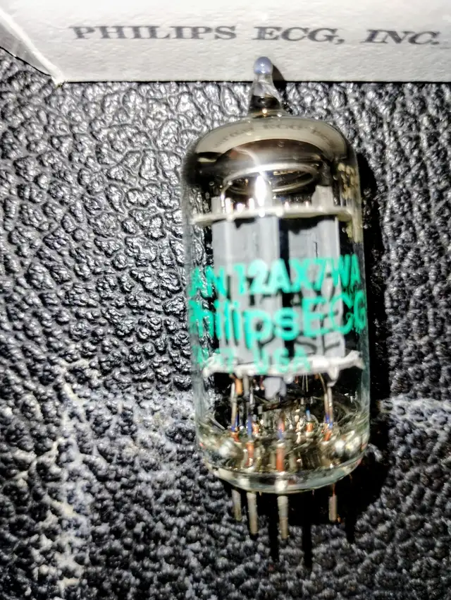 EVH Tone-Three Rare Vintage 1978Jan-12AX7WA-Sylvania Preamp Tube in Amps & Pedals in City of Toronto - Image 7