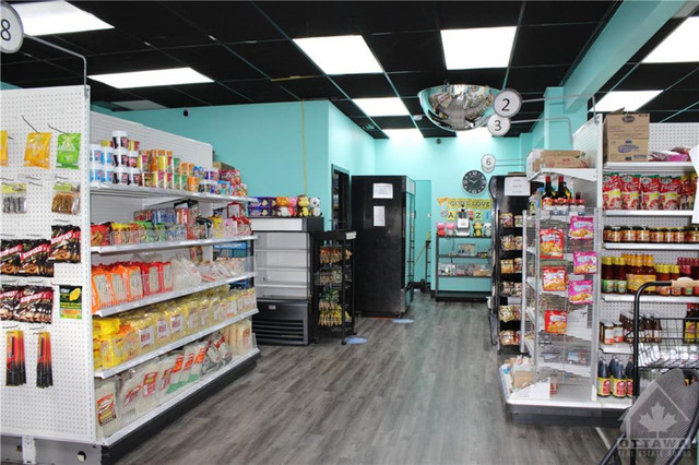 Established Business for Sale - Thriving Barrhaven Market/Store in Other Business & Industrial in Ottawa - Image 2