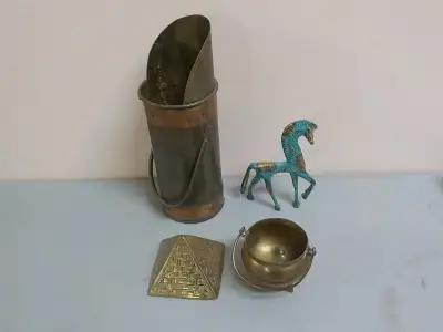 4 Brass/Copper Items, View more