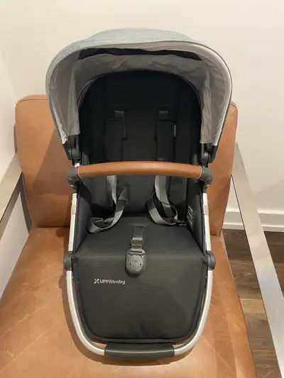 UPPAbaby Vista V2 RumbleSeat – Excellent Condition $140, View more