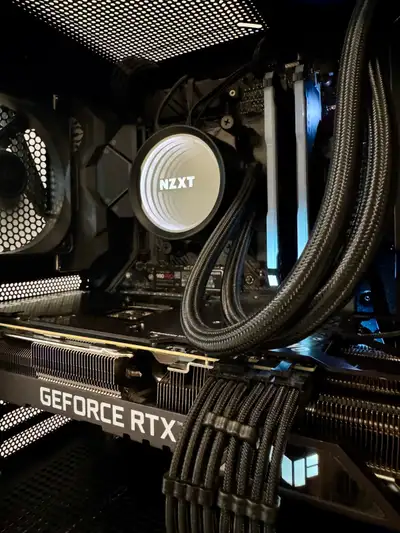 Specs: • CPU: AMD Ryzen 7 5800X – 8 cores / 16 threads Exceptional performance for gaming, streaming...