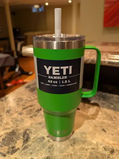 Yeti Rambler Mug 42oz 1.2l with Straw Lid Canopy Green NEW, View more