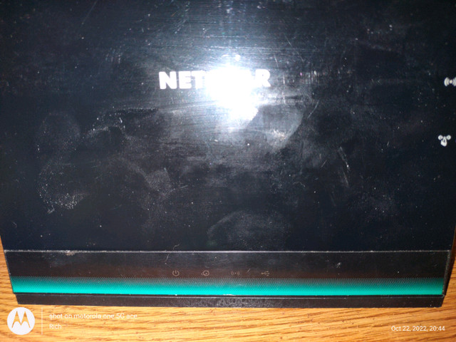 Netgear AC1300 dual band router r6100 in Networking in Windsor Region
