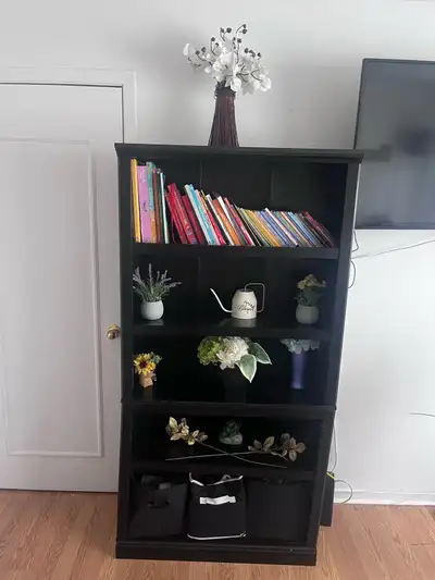 Bibliothèque + étagère enfants + placard  avec décorati, View more
