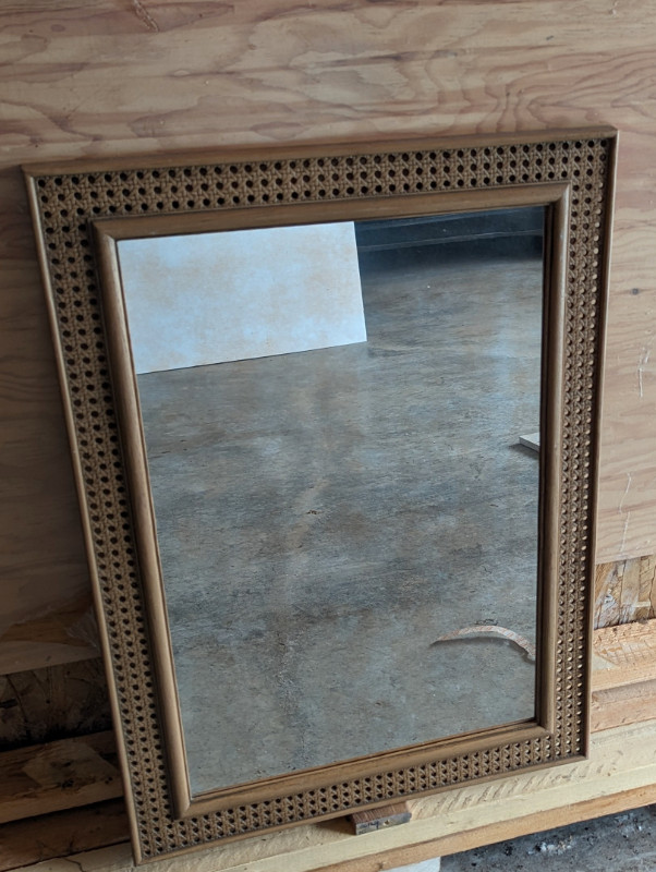 MIROIR À VENDRE dans Décoration intérieure et accessoires  à Saguenay