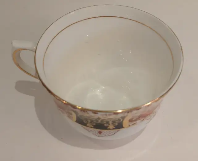 Colclough tea cup #6613 in Arts & Collectibles in Ottawa - Image 3