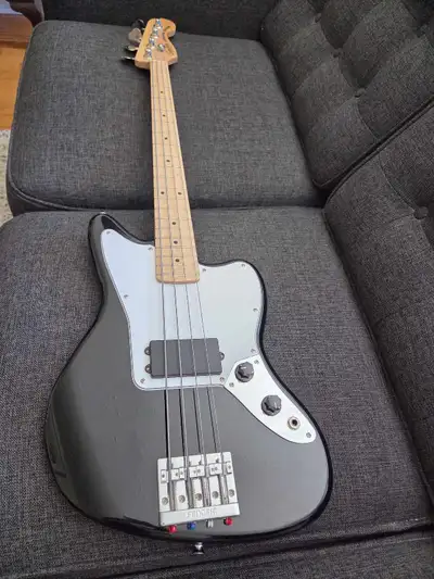 Home studio use only. New strings. Fender Hi-mass bridge. Original black pickguard, bridge and gig b...