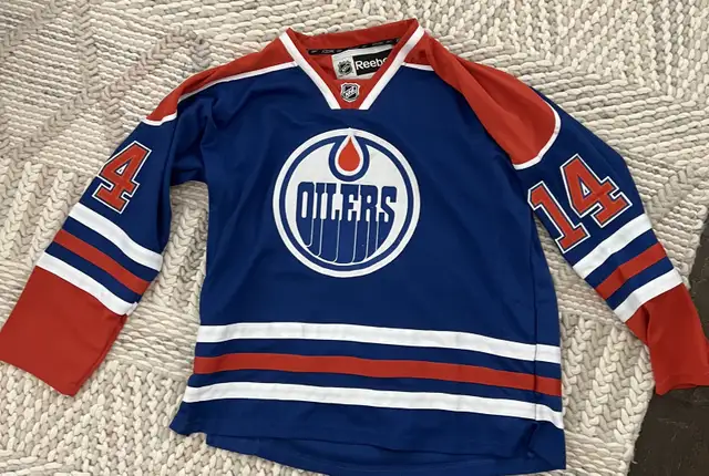 Jordan Eberle Jersey Size 50 in Other in St. Albert - Image 3