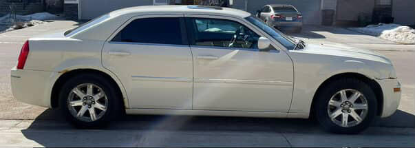 2007 CHRYSLER 300, DRIVES WELL,  NO ISSUES AT ALL in Cars & Trucks in Edmonton - Image 3