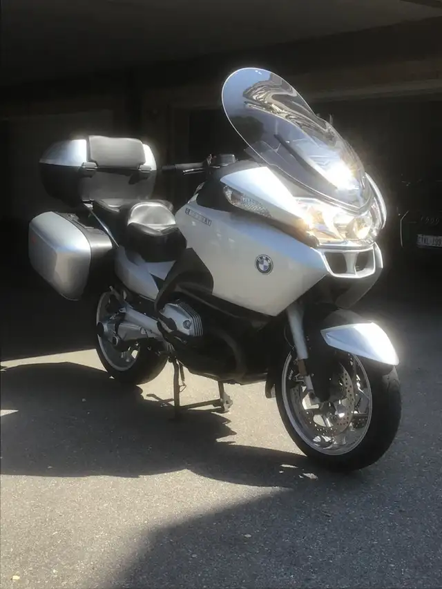 2007 BMW R 1200 RT - READY TO RIDE in Touring in Hamilton - Image 2
