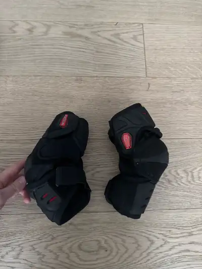 CCM Junior Elbow Pads, View more