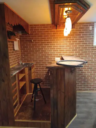 1 Bed + 1 Den (small Room) Basement Spacious Living