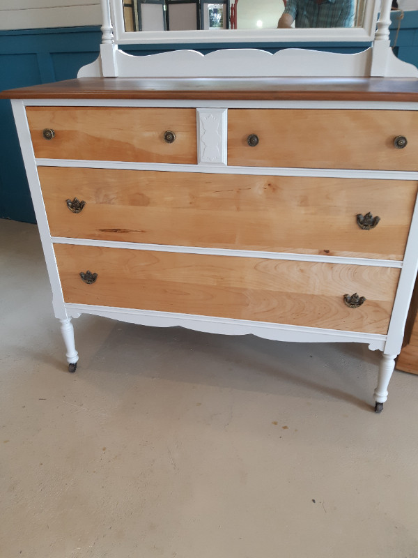 Vintage Dresser with Mirror in Dressers & Wardrobes in Peterborough - Image 3