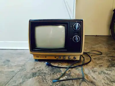 Sears 1976 Portable Colour CRT TV, View more